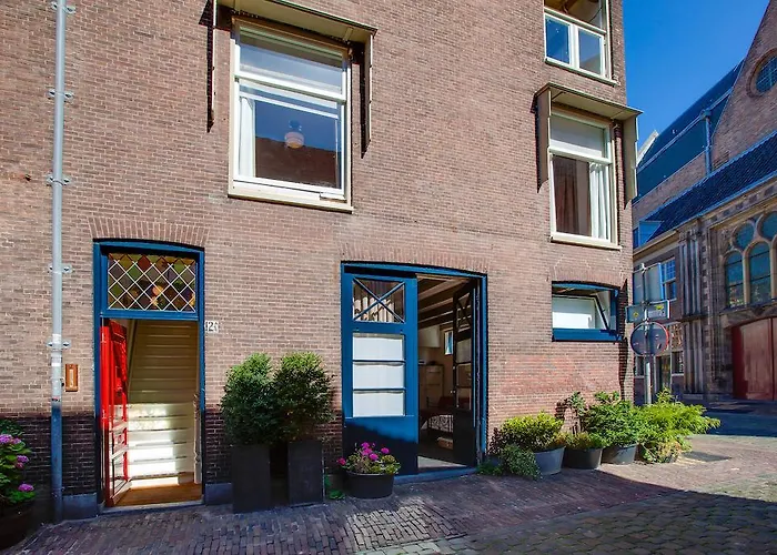 Bed and breakfast Bed En Beschuit Leiden