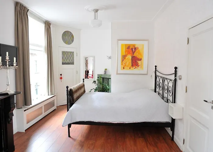 Bed En Beschuit Leiden