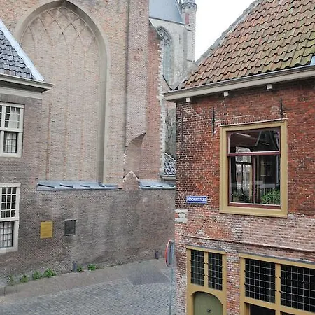 Bed En Beschuit Leiden