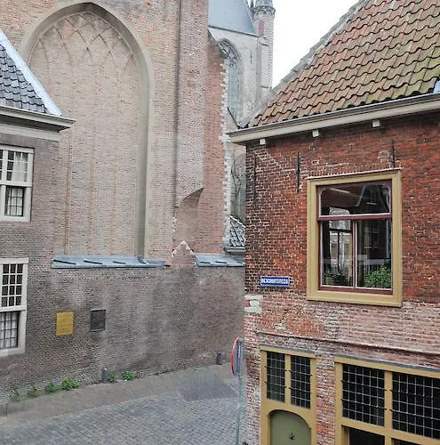 Bed En Beschuit Leiden